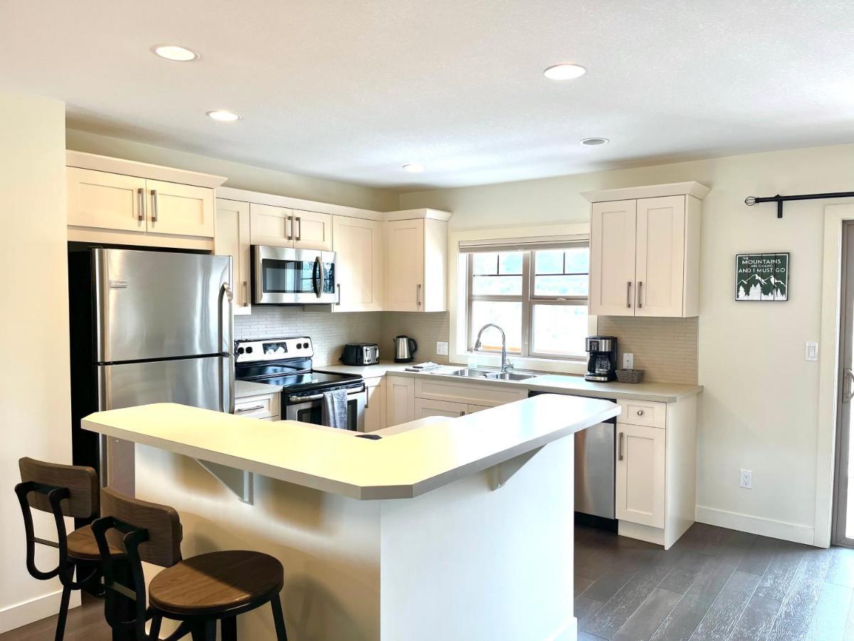 Perfect Base Invermere 3Bd Townhouse Mt Views With Garage 外观 照片